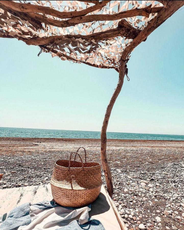 Eco Beach And Magic Garden Hotel Jenádi Kültér fotó