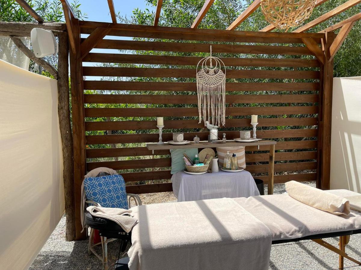 Eco Beach And Magic Garden Hotel Jenádi Kültér fotó